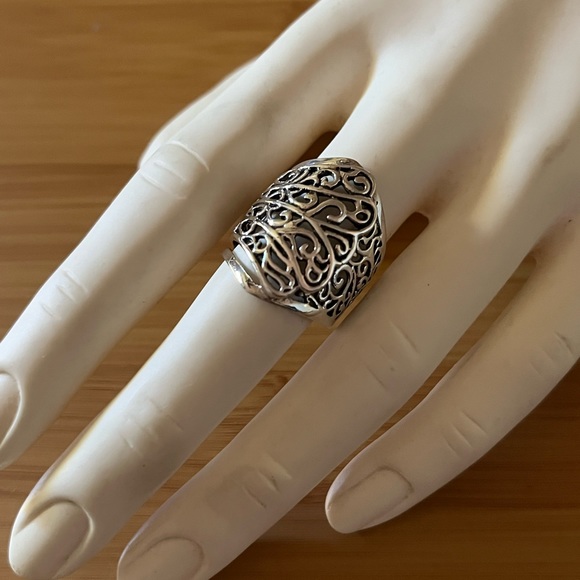 925 Sterling Silver Ring Size 7 - Picture 9 of 9